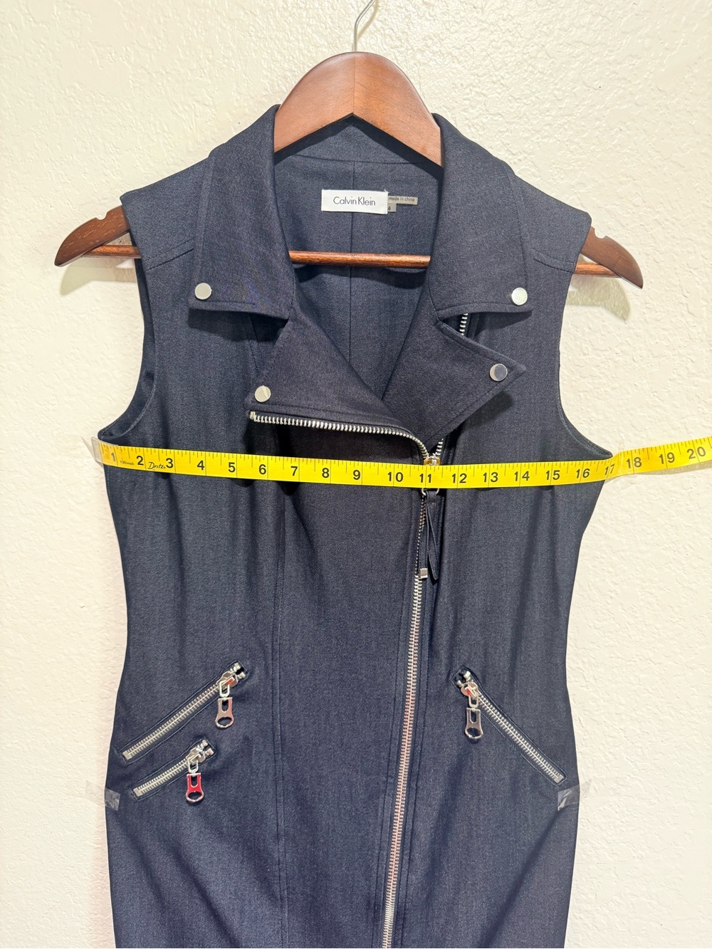 Calvin Klein Stretch Charcoal Moto Sheath Dress knee length Size 4 NWOT - Picture 5 of 10
